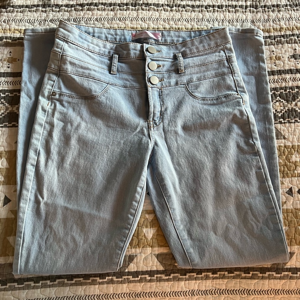 No boundaries jeans